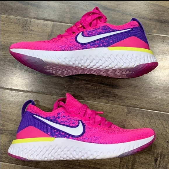 Nike's Womens Epic React Flyknit 2 Running… - Picture 7 of 12